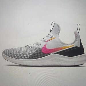 Nike Free TR 8 Black White and Pink Running Shoes size 6.5